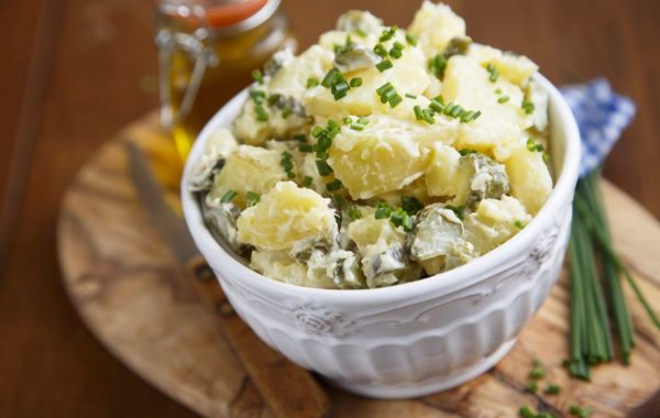 Greek Potato Salad: Patatosalata