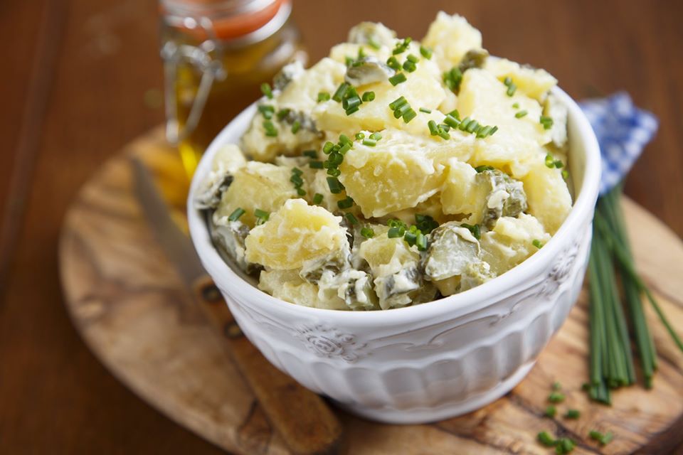 Greek Potato Salad: Patatosalata