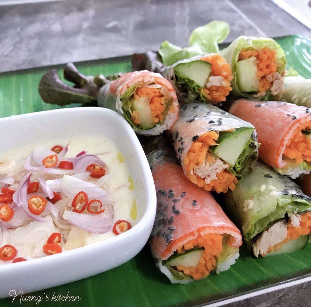 Thai Summer Rolls With Spicy Sauce