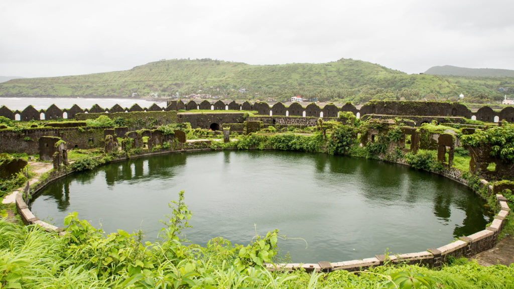 maharashtra tourist guide