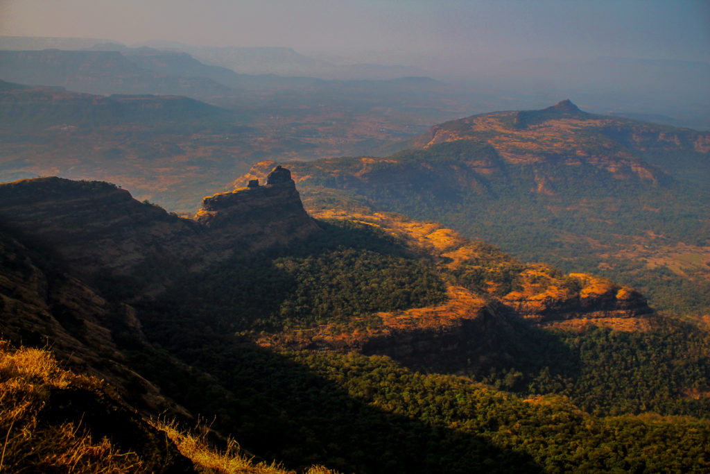 maharashtra tourist guide