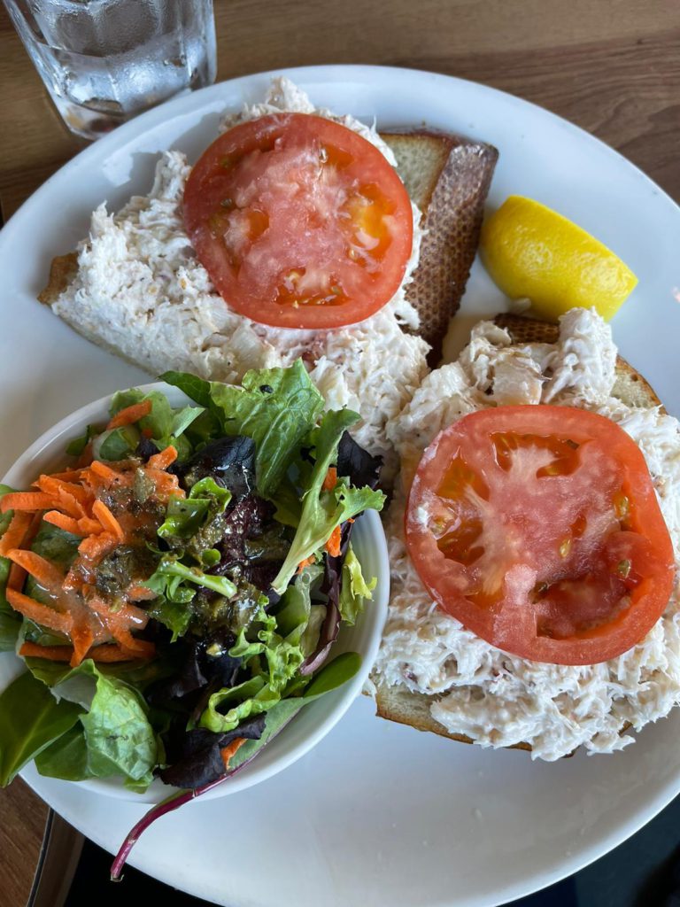 Open faces crab sandwich