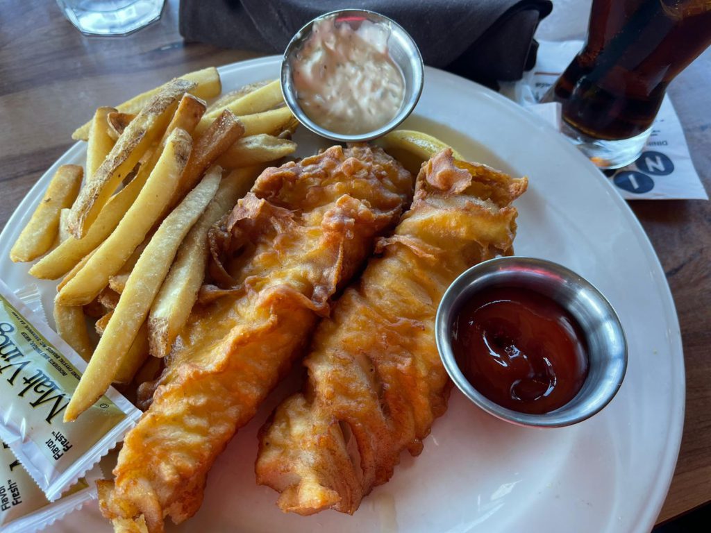 Fish and Chips (Alaskan cod fillets)