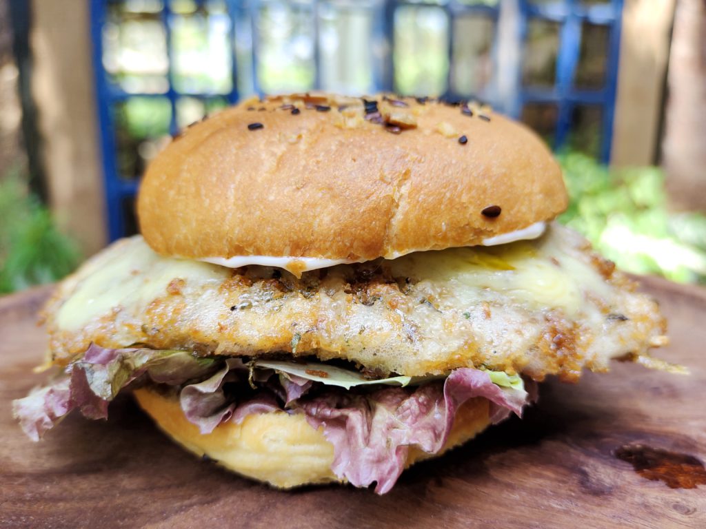 CHICKEN SCHNITZEL BURGER 1