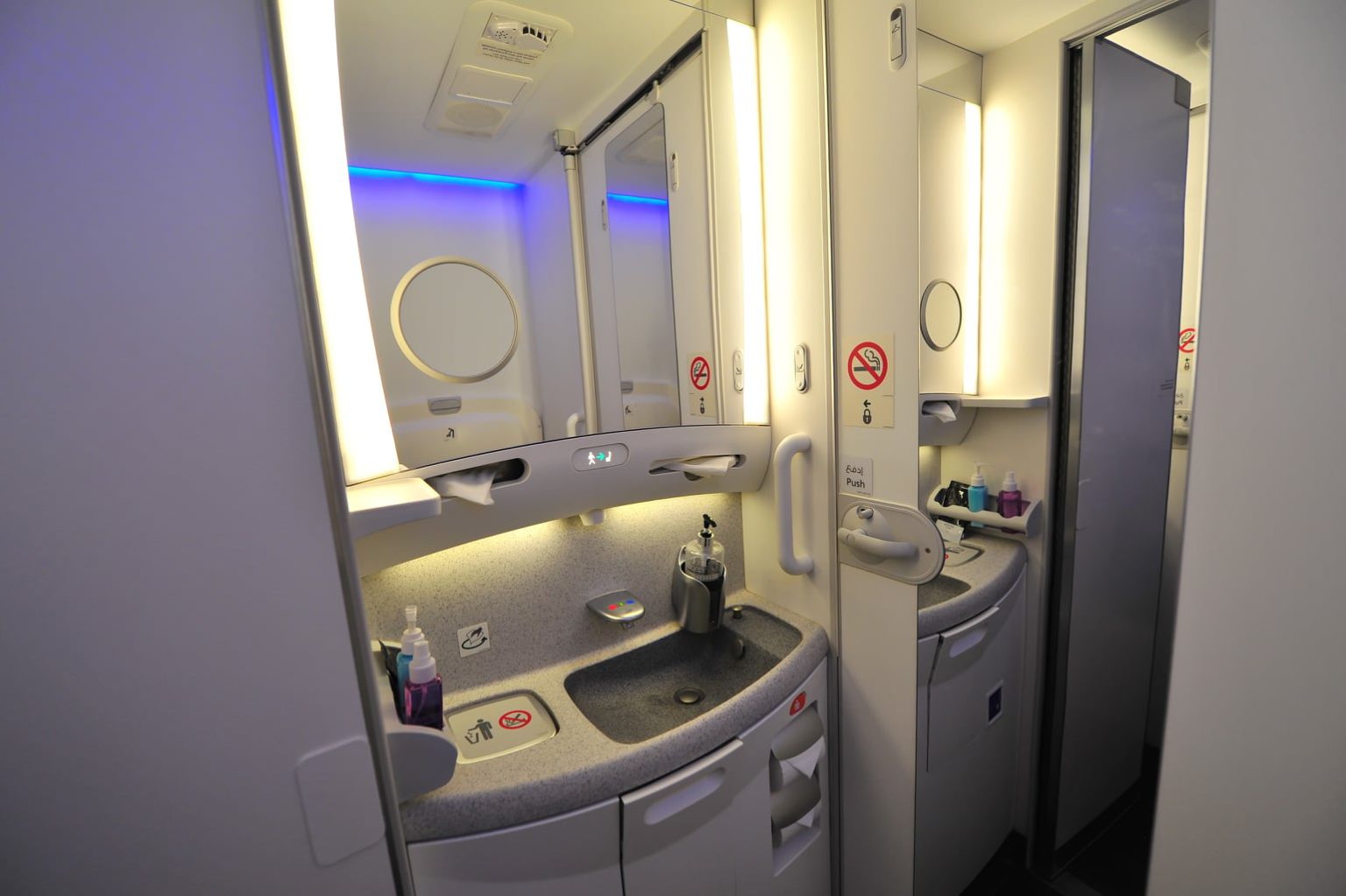 Туалет в Боинге 737