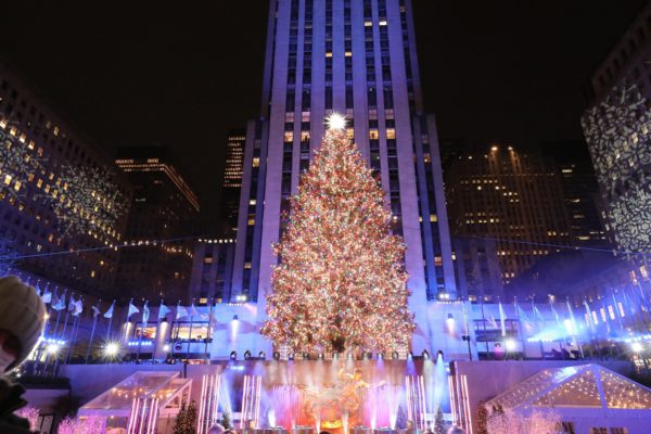 Celebrating The Holidays At Rockefeller Centre | Travel and Food Guide