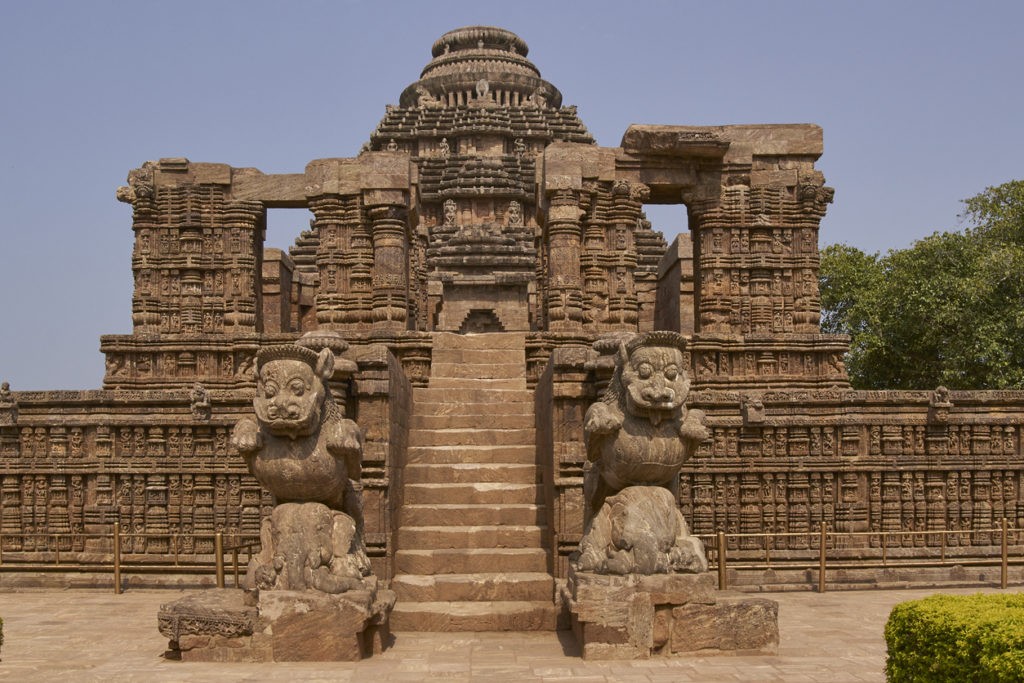 News at 9: Odisha’s heritage sites now part of guided walking tours, Stargaze near Ajanta Caves and more