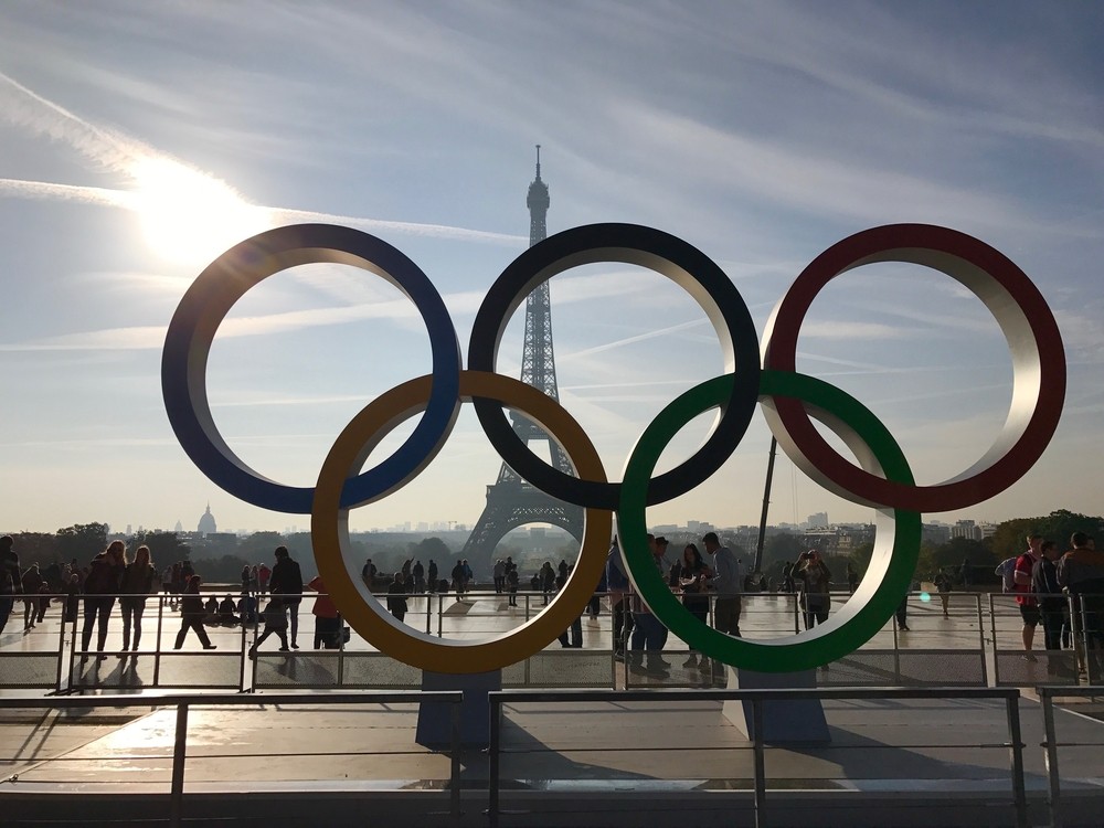 News at 9: How to get tickets for the Paris 2024 Olympics, World’s first-ever winery airline and more