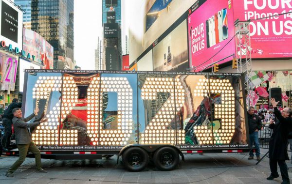 News at 9: The numerals for the 2023 Ball Drop have arrived in Times Square, Hotels across Europe are banning tiny toiletries