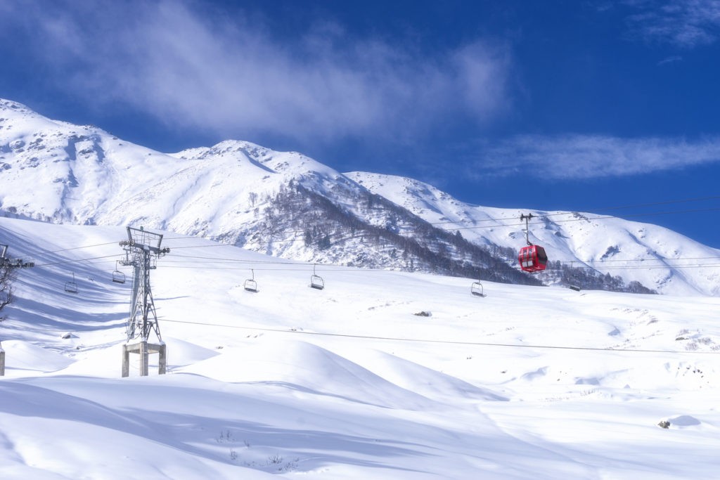 News at 9: Kashmir flights cancelled due to heavy snowfall, Airlines to reimburse up to 75% ticket cost if flight ticket downgraded