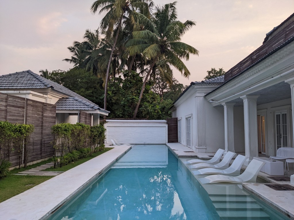 Kickstart the day with a plunge in the quartz pool. Photo by: Muskaan Gupta