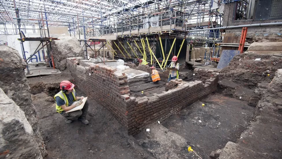 Image source, Museum of London Archeology