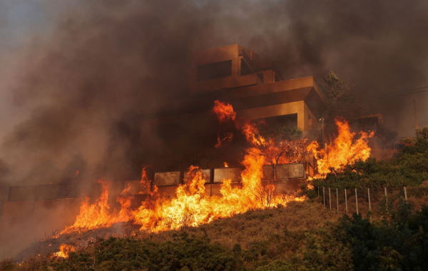 Greece Launches Massive Evacuation Of People And Tourists As Wildlife Blazes