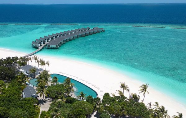 The Ultimate Diwali Getaway: Bask in Luxury with Amari Raaya Maldives' Exclusive Deals