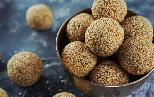 Makar Sankranti, Lohri, Pongal, Uttaran | Traditional Foods People Across India Will Eat This Week