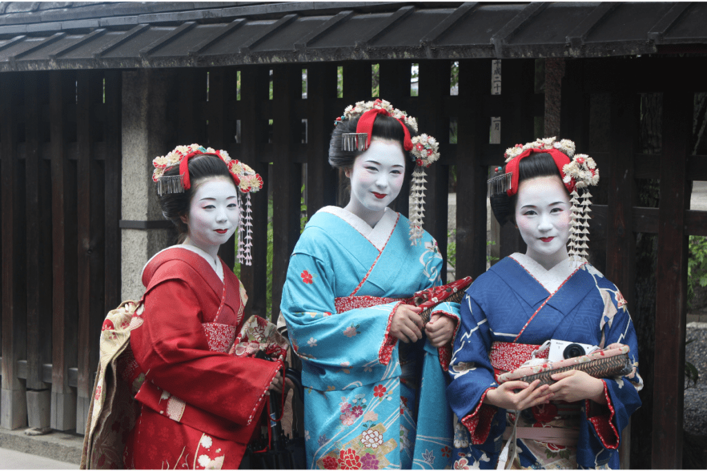 Japan: Kyoto imposes ban on tourist entry into the private alleys of Geisha district