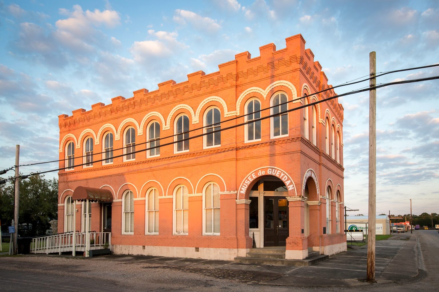 Take A Road Trip Through Louisiana's Creole and Cajun Culture - Travel ...