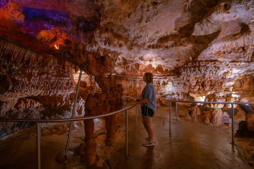 Meramec Caverns.