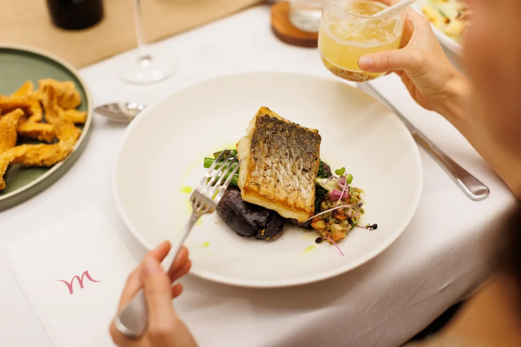 Manjmukmuk Restaurant and Bar