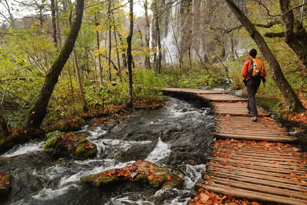 A fall hike in Plitvice Lakes National Park, Croatia. Sorin Rechitan/EyeEm/Getty Images